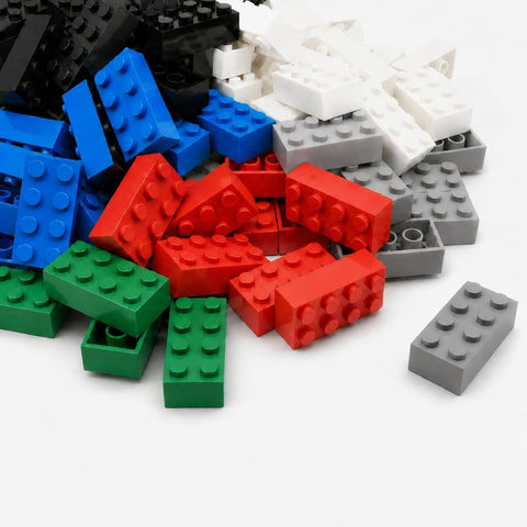 200 Pieces Classic Building Brick 2x4, Creative Building Toy DIY, Suitable for Boys Girls and Teenagers Aged 6+, Compatible LEGO 3001 Bulk Block Set (Mixed Colors)