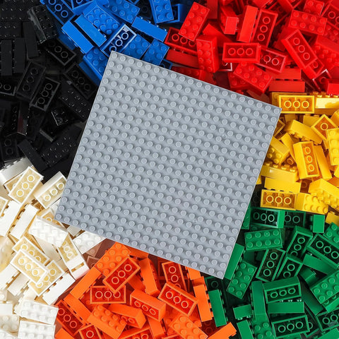 HUIZDQ 500 Piece Classic Building Bricks and 1 Gray Baseplate, 7 Colors