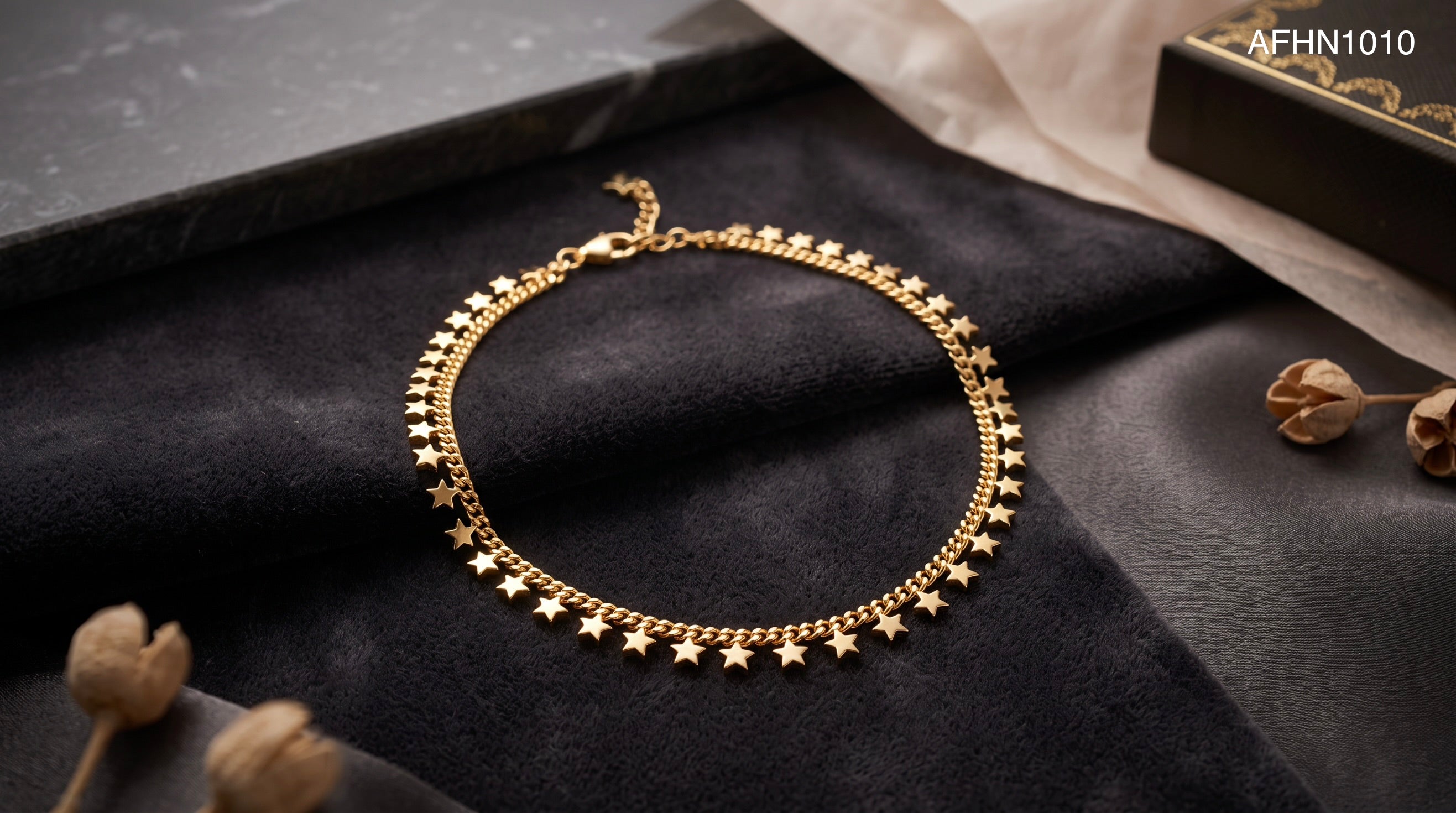 The Starlight Anklet.